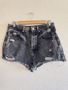 Wild Fable | black acid washed distressed jean shorts | 10